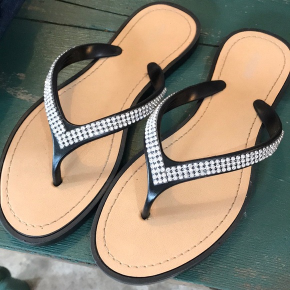 Ardene Shoes - Bling Flip Flops 👡 Ardene Shoes - Bling Flip Flops 👡